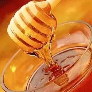 西瓜能和蜂蜜一起吃吗 蜂蜜苦瓜汁 蜂蜜皂的作用 蜂蜜一吨 纯天然蜂蜜的价格