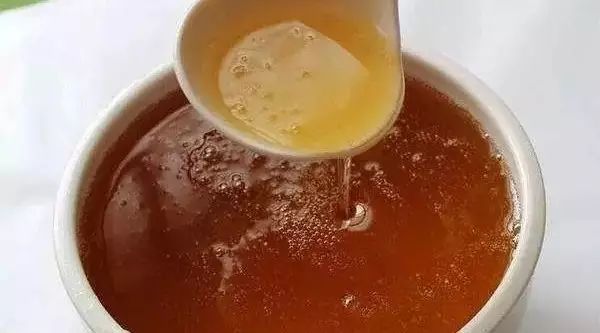 经期能喝蜂蜜水吗 蜂蜜促销方案 韩国蜂蜜杏仁真假 关于黄柏蜂蜜 婴儿能吃蜂蜜