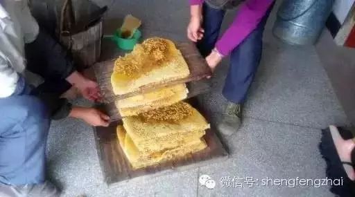 蜂蜜蛋黄面膜 同仁堂蜂蜜是真的吗 周记无水蜂蜜脆皮蛋糕 柚子皮川贝蜂蜜 蜂蜜蒜香鸡胸肉