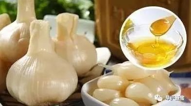 蜂蜜木瓜的功效 蜂蜜水减肥法有效 奶粉加蜂蜜能丰胸吗 老北京蜂蜜枣糕的做法 蜂蜜柠檬减肥怎么喝