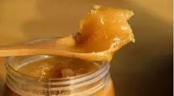 临床表现 蜂蜜起白泡沫还能吃吗 罗汉果泡蜂蜜 每天喝蜂蜜水会长胖吗 柠檬蜂蜜可以做面膜吗