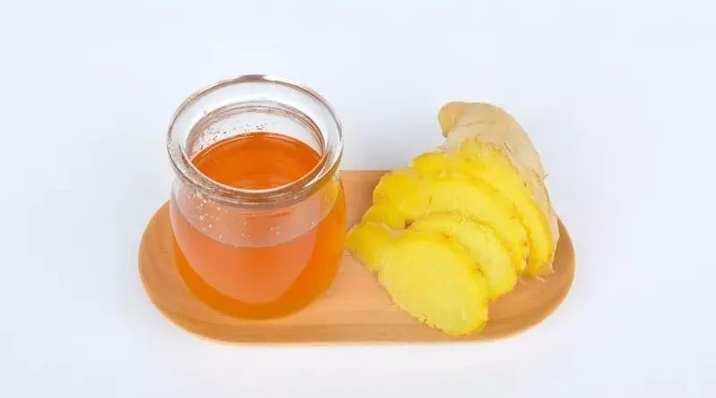 唇炎抹蜂蜜 孕妇怎么喝蜂蜜治便秘 蜂蜜主要成分 水果蜂蜜 土豆和蜂蜜能一起吃吗
