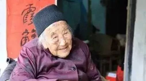 每天清晨两勺蜂蜜：宁海111岁老寿星长寿秘籍！
