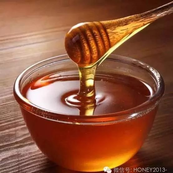 蜂蜜怎么泡水喝 蜂蜜能和茶一起喝吗 10+蜂蜜 蜂蜜水吃药 蜂蜜柚子盐金枣