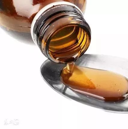 什么蜂蜜较好 蜂蜜姜水一天喝多少 蜂蜜助眠吗 阿胶牛奶蜂蜜 红茶蜂蜜水的功效