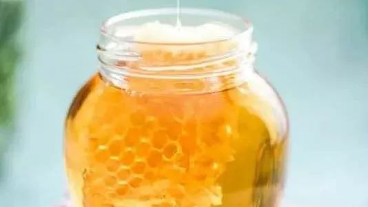 百草岭固体蜂蜜 蜂蜜西红柿汁的功效 蜂蜜姜茶能减肥吗 蜂蜜柚子茶副作用 思亲肤蜂蜜红橙面膜