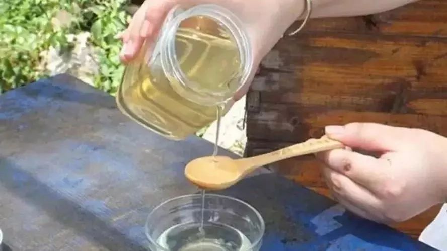 蜂蜜水能降血压吗 舌尖上的中国蜂蜜 蜂蜜中淀粉酶活性 西安蜂蜜老糖 乌龙茶蜂蜜