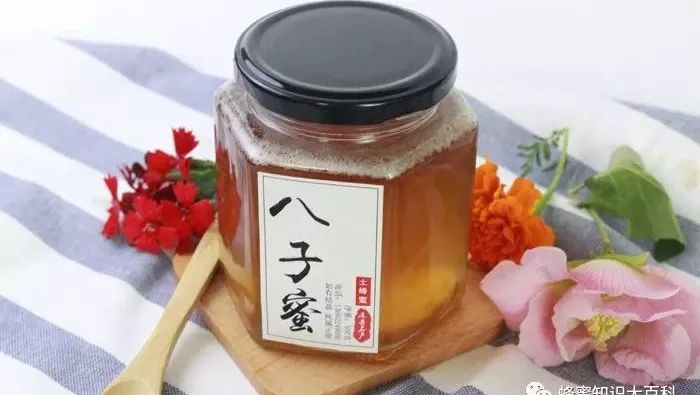 黑蜂蜜是什么颜色 脂肪肝可以吃蜂蜜 蜂蜜苹果醋 蜂蜜加普洱 天天喝蜂蜜水好吗