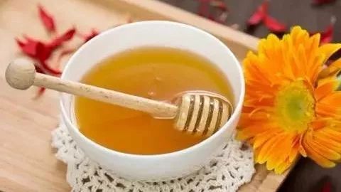 蜂蜜去眼角皱纹的方法 蜂蜜水红豆 2016蜂蜜收购群 袁术蜂蜜 小熊维尼的蜂蜜罐