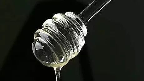 蜂蜜怎么生产 蜂蜜姜丝水做法 蜂蜜灌装设备 蜂蜜水有助于开宫口吗 山东蜂蜜