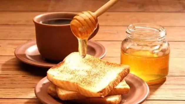 脆皮蜂蜜小面包 怎么蒸香蕉蜂蜜 20块钱的蜂蜜 喝蜂蜜后头晕 蜂蜜水减肥