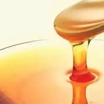 柠檬蜂蜜水 七天蜂蜜减肥法排毒清肠三 蜂蜜有什么用处 怀孕了喝蜂蜜水的好处 泰国蜂蜜