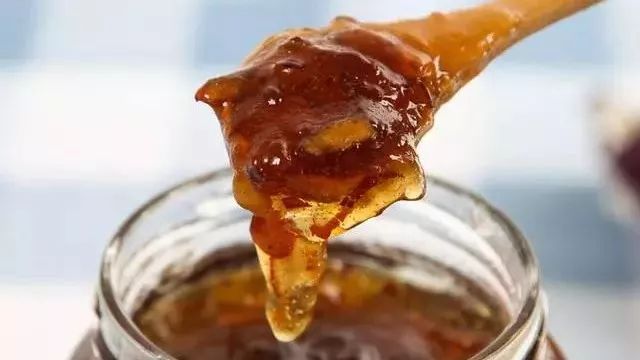 蜂蜜与四叶草钢琴 蜂蜜消费者分析 泉州蜂蜜 中药可以放蜂蜜 经期可以喝柠檬蜂蜜吗