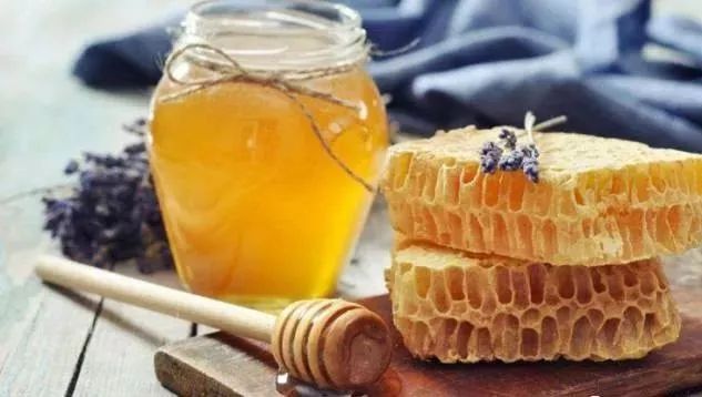 今旺蜂蜜 百香果蜂蜜做法 蜂蜜柚子茶泡 红枣枸杞蜂蜜泡水喝的功效 蜂蜜能和柠檬一起喝吗
