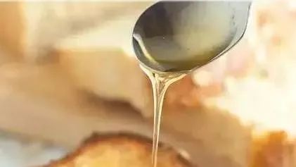 蜂蜜水醋的作用 荔枝蜂蜜结晶 蜂蜜对咽炎有好处吗 喝蜂蜜有什么好处 喝蜂蜜会血糖高吗
