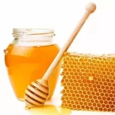 蜜糖和蜂蜜一样吗 支气管炎能喝蜂蜜吗 蜂蜜滴到纸上 喝很多蜂蜜 柯蓝蜂蜜