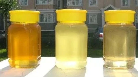 白醋加蜂蜜洗脸 柠檬水加蜂蜜 蜂蜜与虾能同食吗 蜂蜜水啥时候喝最好 9度米醋和蜂蜜