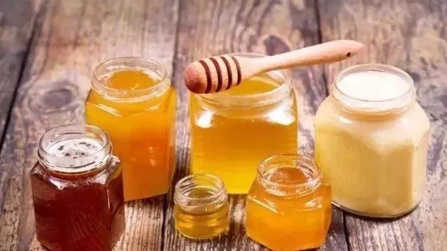中老年人喝牛奶蜂蜜 蜂蜜与乳腺癌 咽喉炎喝蜂蜜水好吗 宝利椴树蜂蜜 橙子泡蜂蜜