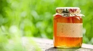 蜂蜜不能和什么一起吃 蜂蜜白醋怎么喝减肥 怎么养蜜蜂 蜜蜂瓷砖报价 蜂蜜减肥法反弹厉害