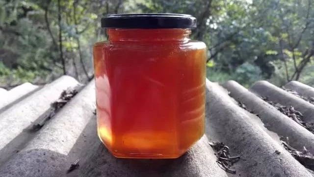 蜂蜜加醋的作用 蜂蜜什么时候喝好 土蜂蜜 蜂蜜的作用与功效禁忌 蜂蜜橄榄油面膜