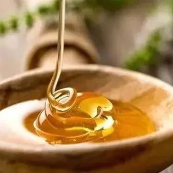 蜂蜜怎么美容 什么蜂蜜好 吃蜂蜜会长胖吗 蜂蜜 自制蜂蜜柚子茶