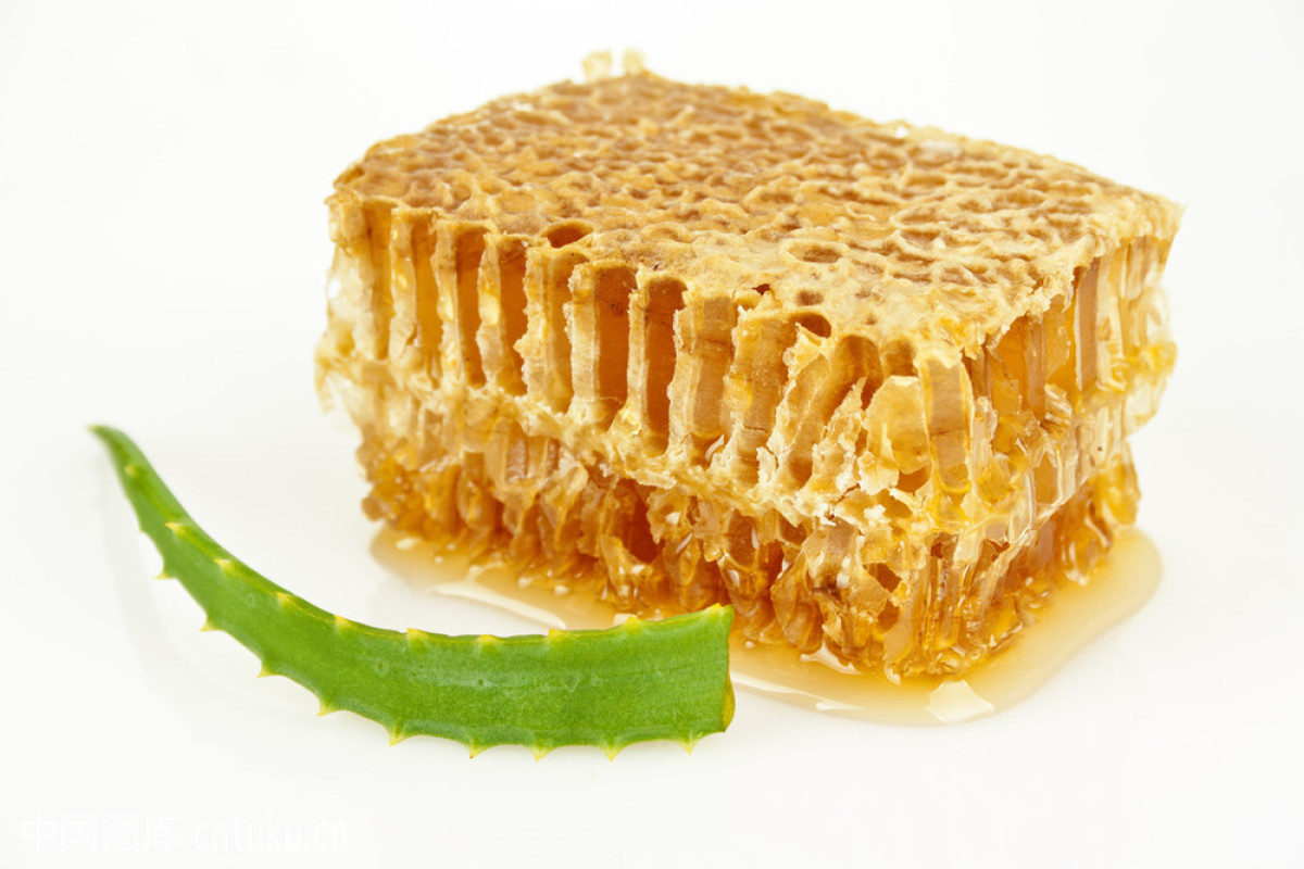 蜂蜜美容护肤小窍门 蜂蜜加醋的作用与功效 香蕉蜂蜜减肥 养蜜蜂的技巧 生姜蜂蜜