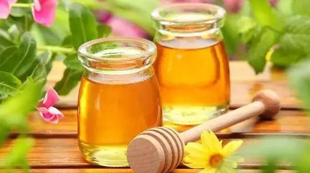 蜂蜜小面包 吃蜂蜜会长胖吗 百花蜂蜜价格 蜂蜜的副作用 蜜蜂养殖技术