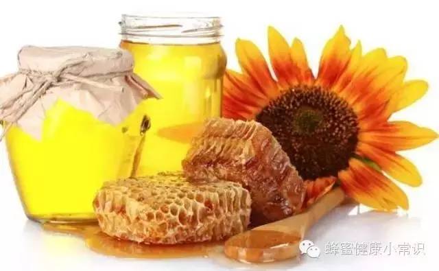 汪氏蜂蜜怎么样 蜂蜜美容护肤小窍门 蜂蜜的作用与功效减肥 牛奶蜂蜜可以一起喝吗 蜂蜜水果茶