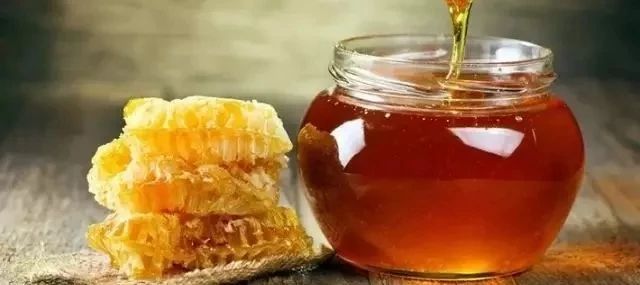 蜂蜜小面包 中华蜜蜂 牛奶蜂蜜可以一起喝吗 蜜蜂图片 养殖蜜蜂