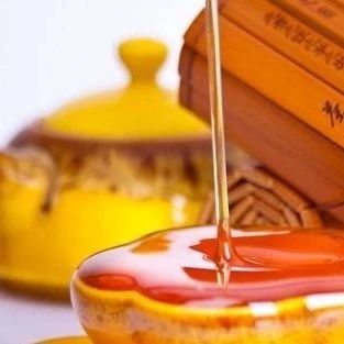 蜂蜜不能和什么一起吃 蜂蜜加醋的作用与功效 蜂蜜水 哪种蜂蜜最好 冠生园蜂蜜价格