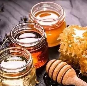 蜂蜜面膜怎么做补水 蜂蜜怎么美容 吃蜂蜜会长胖吗 蜂蜜什么时候喝好 汪氏蜂蜜怎么样