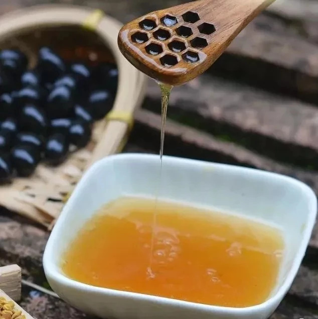 蜂蜜祛斑方法 生姜蜂蜜水 蜂蜜加醋的作用 蜂蜜橄榄油面膜 汪氏蜂蜜怎么样