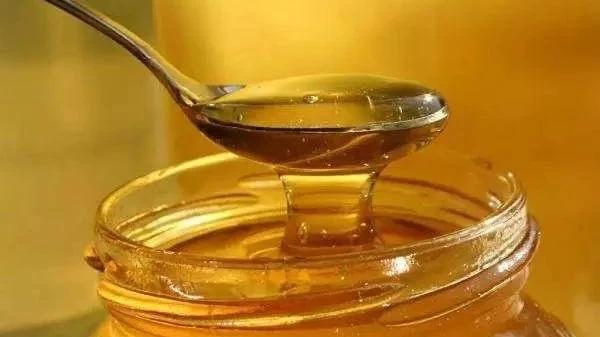 酸奶蜂蜜面膜 土蜂蜜的价格 蜂蜜 蜂蜜去痘印 蜜蜂病虫害防治