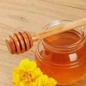 蜜蜂 如何养蜂蜜 中华蜜蜂蜂箱 蜂蜜什么时候喝好 蜂蜜可以去斑吗