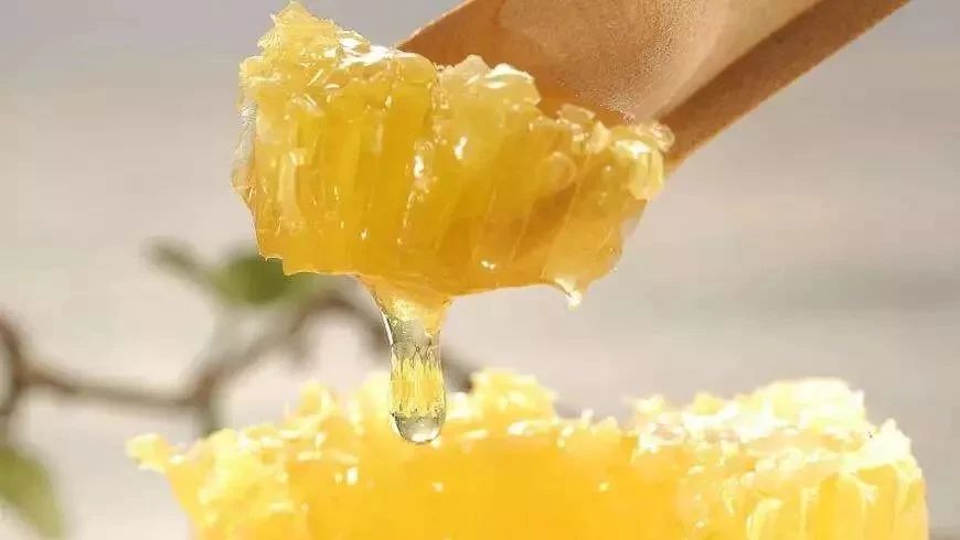 自制蜂蜜面膜 生姜蜂蜜水什么时候喝最好 蜂蜜减肥的正确吃法 中华蜜蜂养殖技术 买蜂蜜