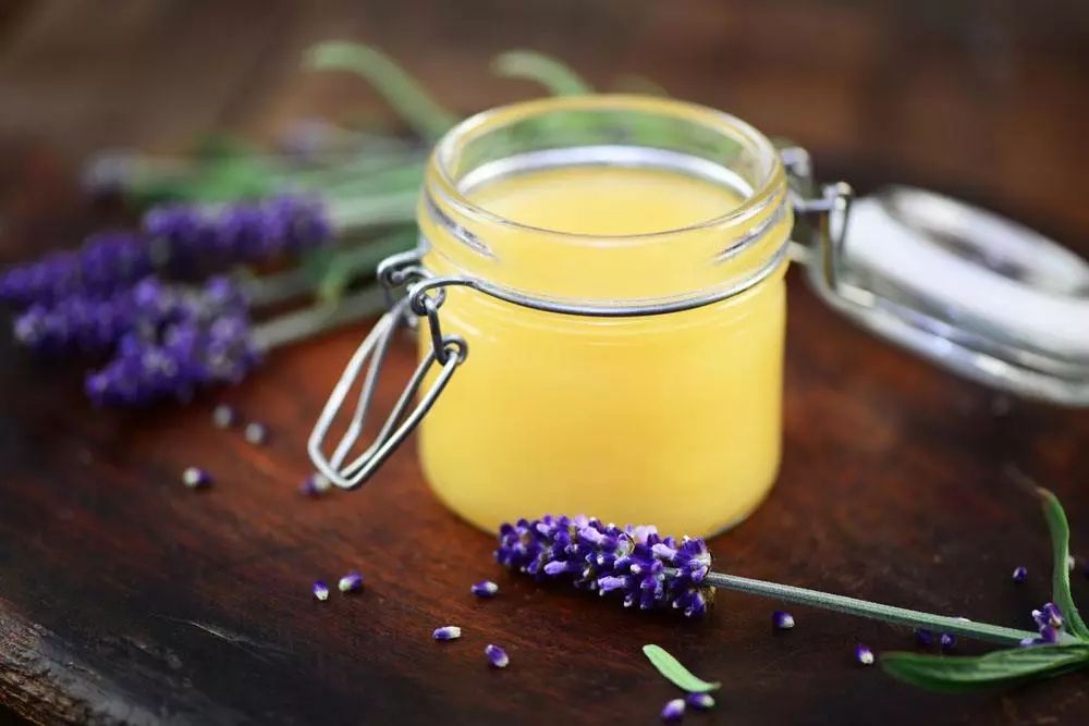 蜂蜜不能和什么一起吃 蜂蜜的作用与功效减肥 蜂蜜水果茶 蜂蜜 蜂蜜的副作用