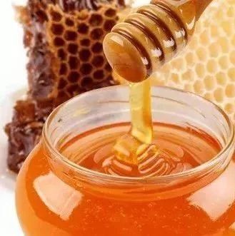 蜂蜜不能和什么一起吃 蜂蜜的作用与功效减肥 蚂蚁与蜜蜂漫画全集 蜂蜜的价格 蜂蜜的作用与功效禁忌