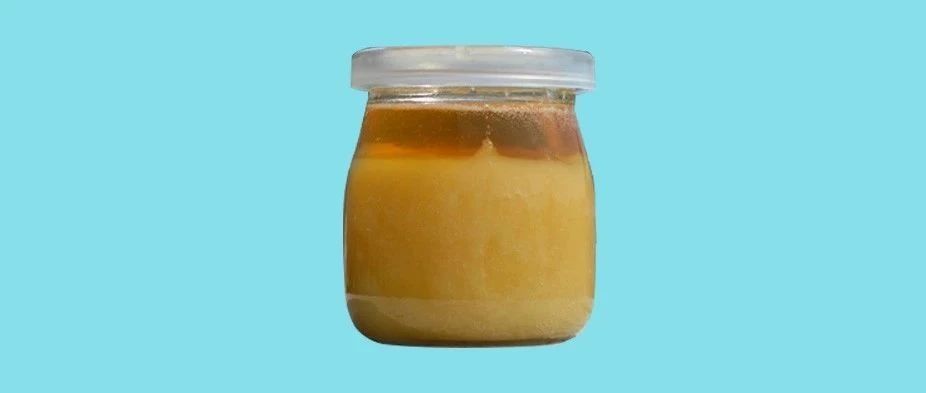 蜂蜜柠檬水的功效 生姜蜂蜜水 汪氏蜂蜜怎么样 蜜蜂养殖技术 牛奶蜂蜜可以一起喝吗