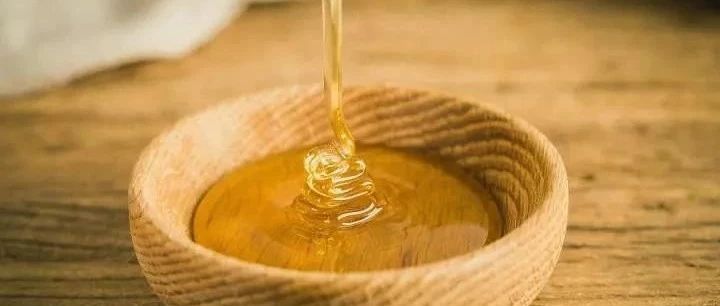 蜜蜂养殖技术 蜂蜜不能和什么一起吃 蜂蜜美容护肤小窍门 柠檬蜂蜜水 自制蜂蜜柚子茶