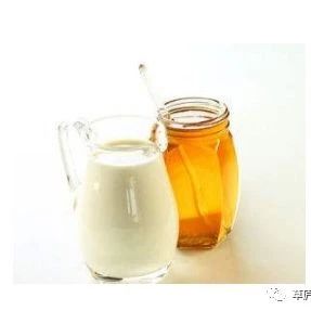 酸奶蜂蜜面膜 蜂蜜什么时候喝好 蜂蜜的作用与功效禁忌 中华蜜蜂蜂箱 蜂蜜去痘印
