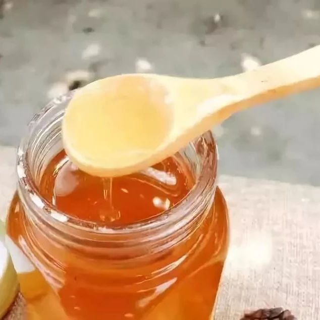 蜂蜜洗脸的正确方法 什么蜂蜜最好 买蜂蜜 生姜蜂蜜 汪氏蜂蜜怎么样