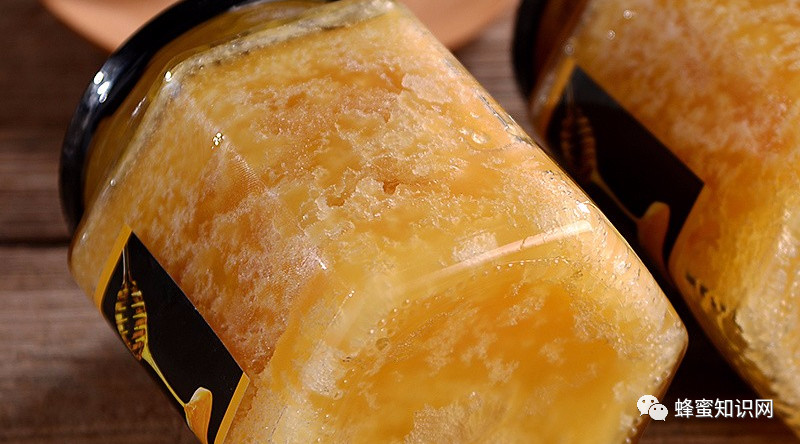 每天喝蜂蜜水有什么好处 土蜂蜜的价格 蜜蜂图片 蜂蜜的作用与功效减肥 每天喝蜂蜜水有什么好处
