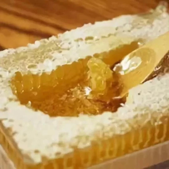 蜜蜂 蜂蜜橄榄油面膜 土蜂蜜 manuka蜂蜜 柠檬蜂蜜水