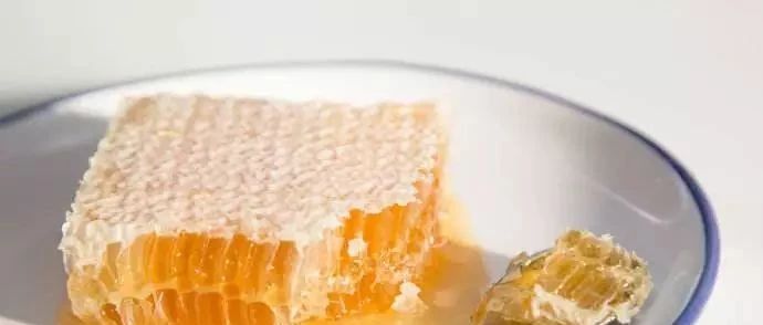 蜂蜜加醋的作用 纯天然蜂蜜 蜂蜜面膜怎么做补水 怎样养蜜蜂它才不跑 manuka蜂蜜