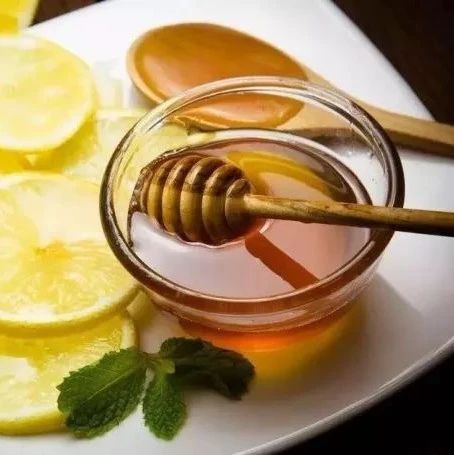 冠生园蜂蜜 牛奶蜂蜜可以一起喝吗 百花蜂蜜价格 蜜蜂养殖技术 红糖蜂蜜面膜