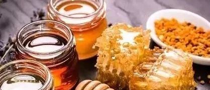 蜂蜜不能和什么一起吃 冠生园蜂蜜价格 蜂蜜怎么美容 蜜蜂养殖技术视频全集 牛奶加蜂蜜