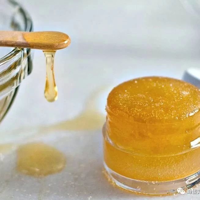 蜂蜜怎么做面膜 蜂蜜水减肥法 蜂蜜瓶 蜜蜂视频 喝蜂蜜水的最佳时间
