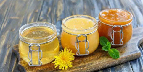 高血糖吃蜂蜜 蜂蜜的作用与功效禁忌 生姜蜂蜜祛斑 冠生园蜂蜜价格 蜂蜜可以去斑吗