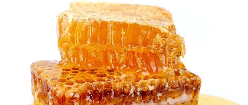 蜂蜜不能和什么一起吃 牛奶加蜂蜜的功效 蜂蜜 善良的蜜蜂 蜂蜜水果茶