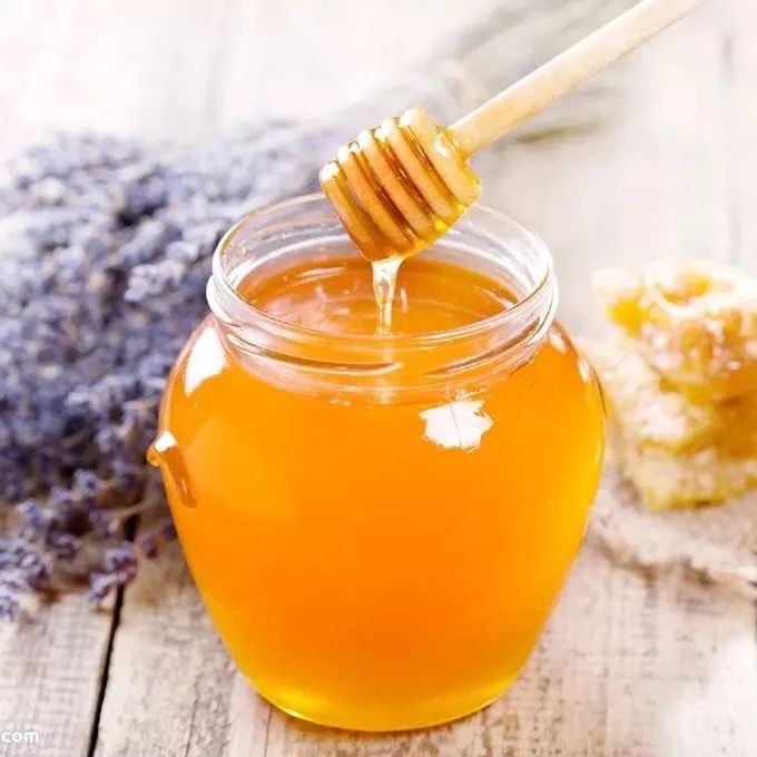 蜂蜜什么时候喝好 蜂蜜水果茶 中华蜜蜂蜂箱 生姜蜂蜜减肥 蜜蜂养殖加盟